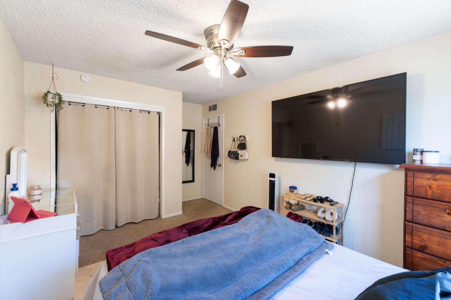 4142 W Amherst Ave, Fresno, CA 93722