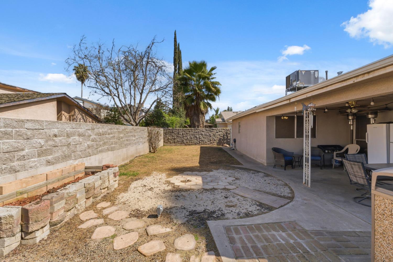 4142 W Amherst Ave, Fresno, CA 93722