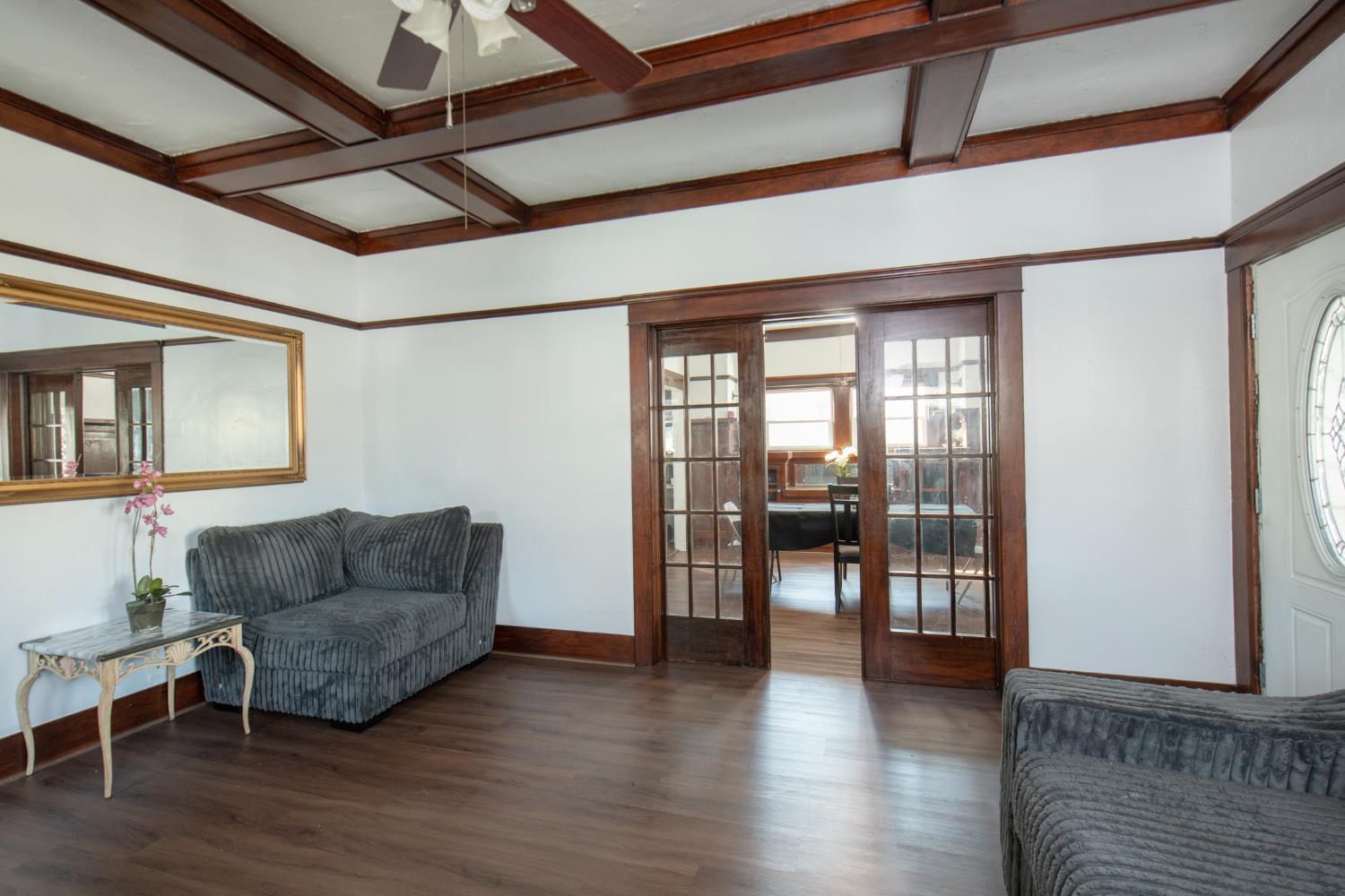 720 N Poplar Ave, Fresno, CA 93728