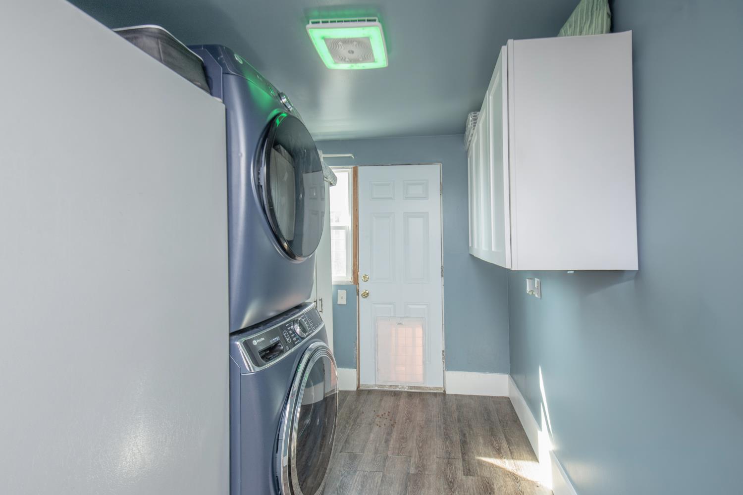 720 N Poplar Ave, Fresno, CA 93728