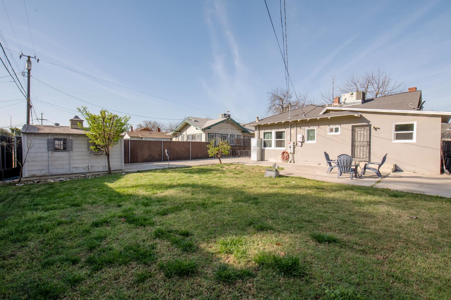 720 N Poplar Ave, Fresno, CA 93728