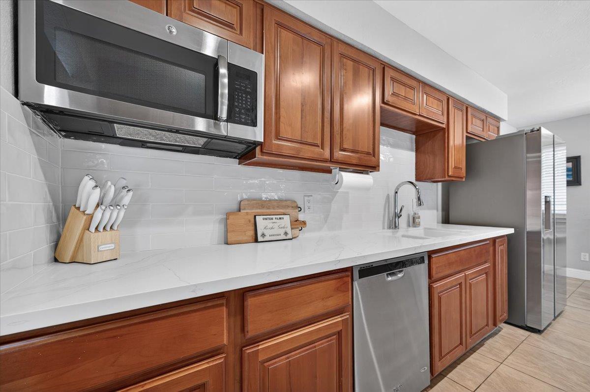 159 W Omaha Ave, Fresno, CA 93711