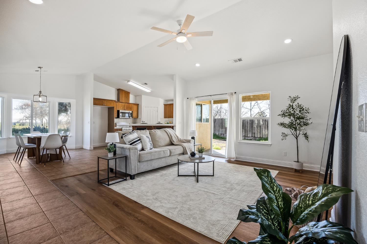 21399 S Haslem Ave, Riverdale, CA 93656