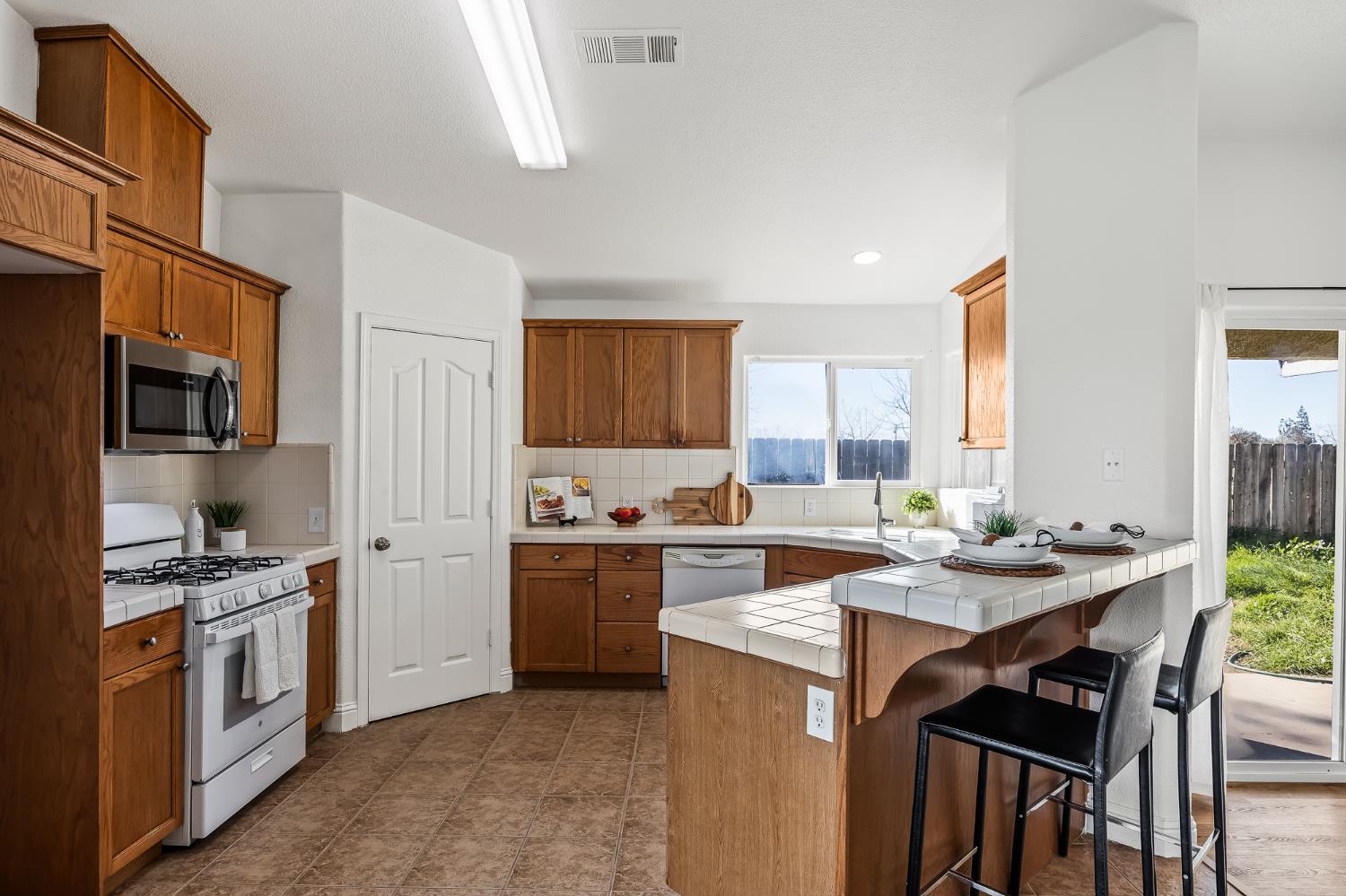 21399 S Haslem Ave, Riverdale, CA 93656