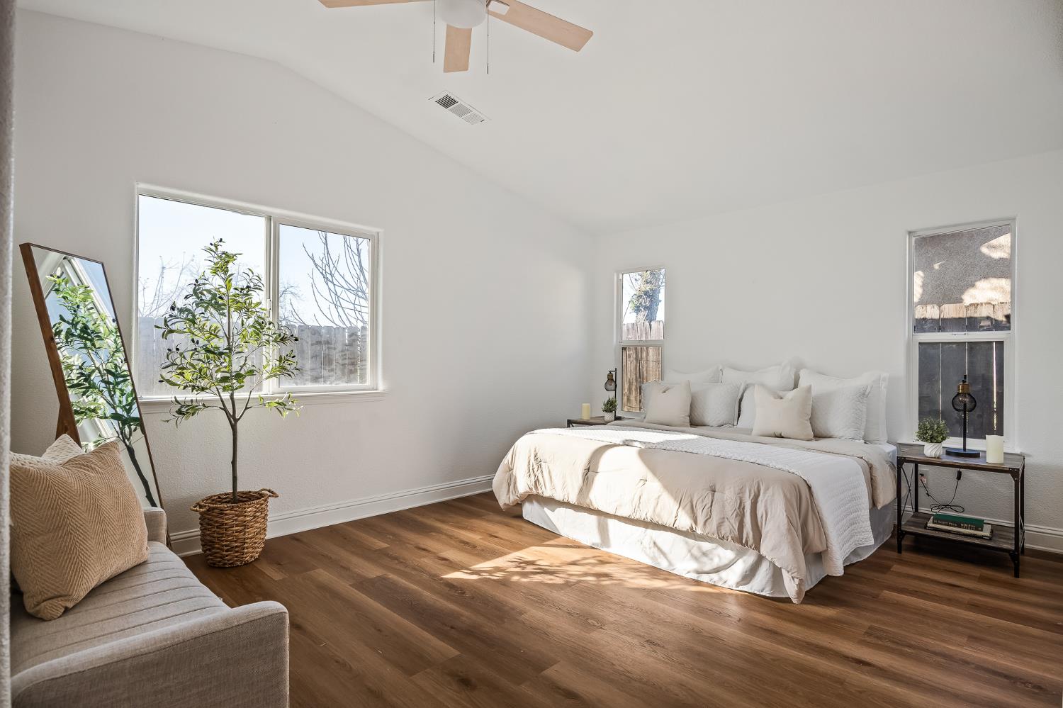 21399 S Haslem Ave, Riverdale, CA 93656