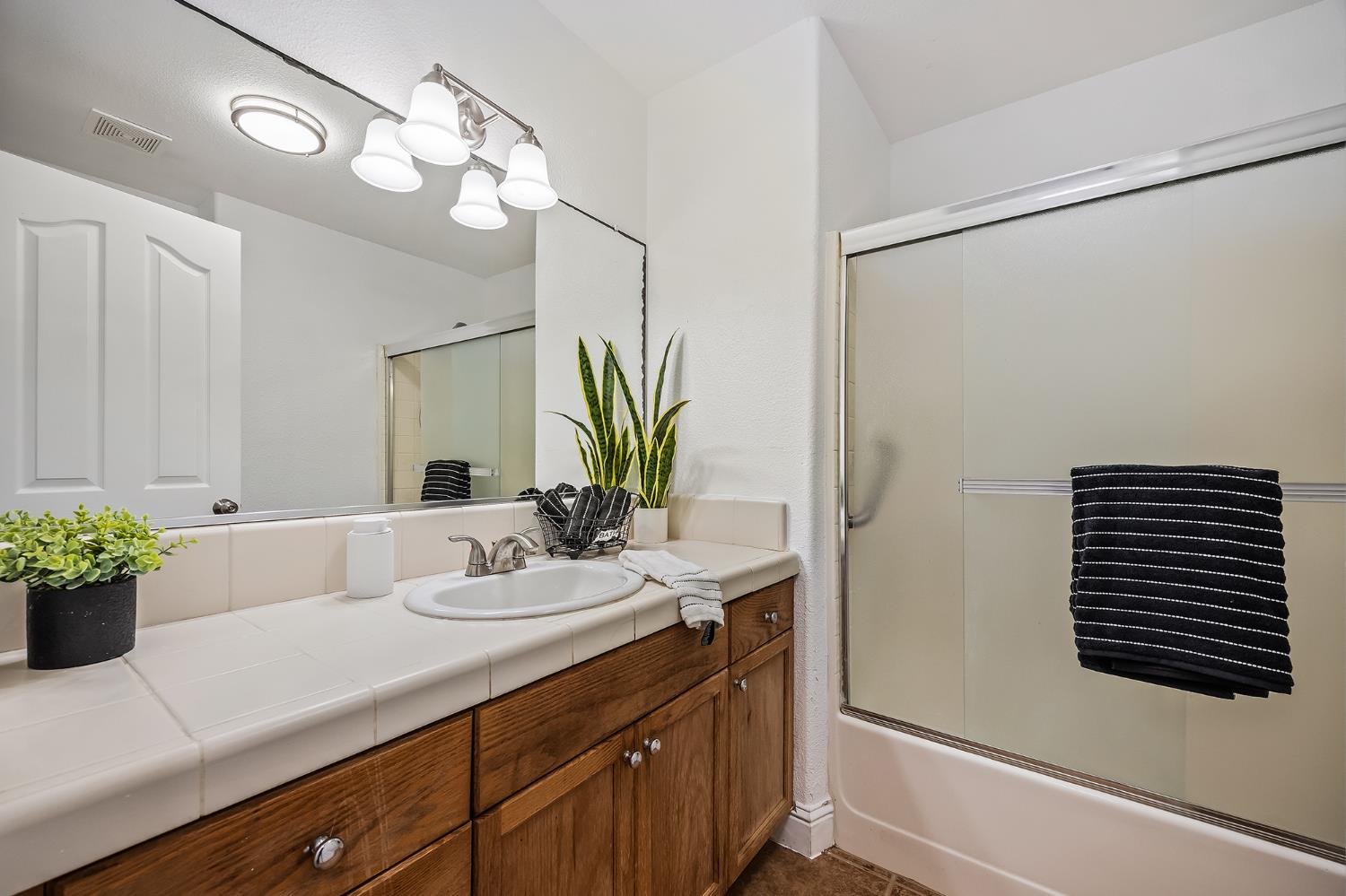 21399 S Haslem Ave, Riverdale, CA 93656