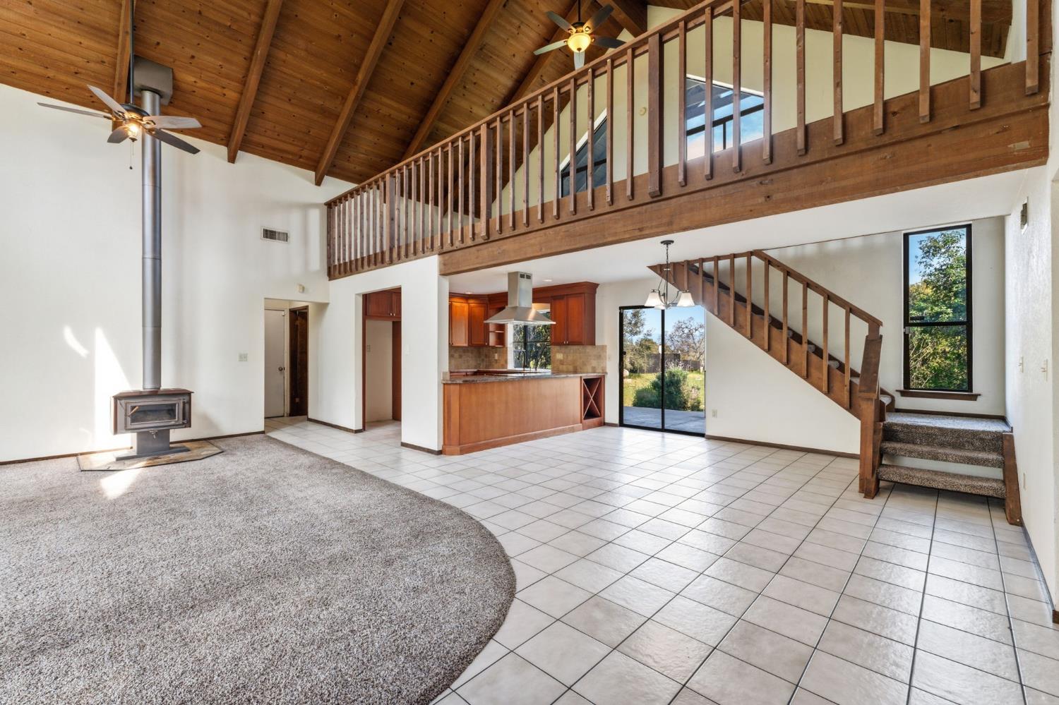 30449 Corral Dr, Coarsegold, CA 93614