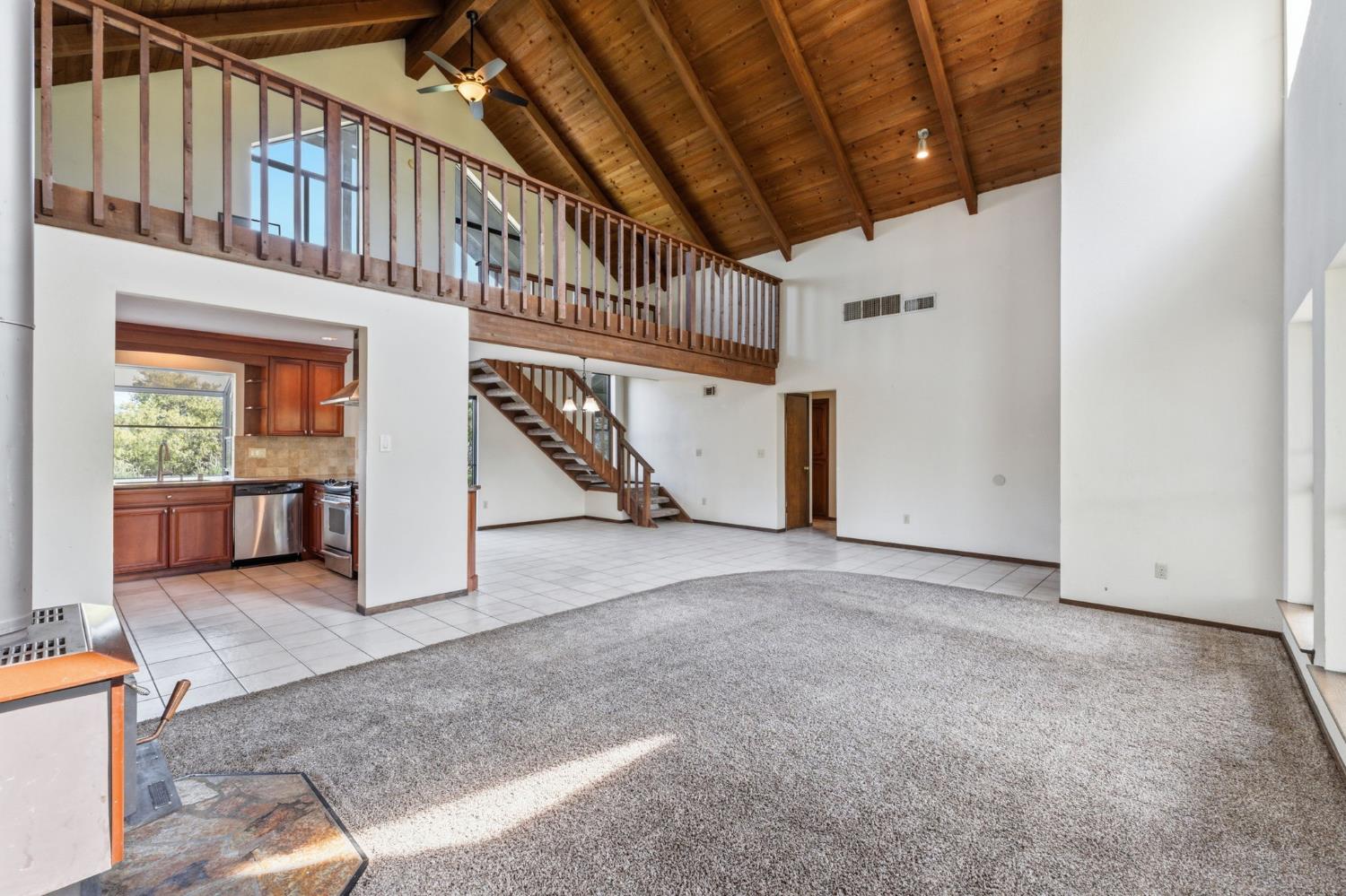 30449 Corral Dr, Coarsegold, CA 93614