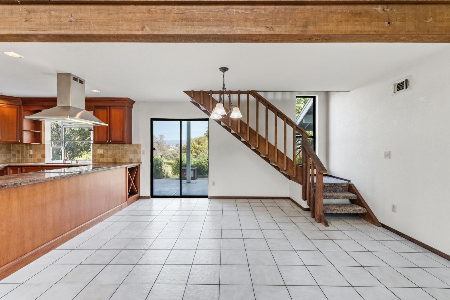 30449 Corral Dr, Coarsegold, CA 93614