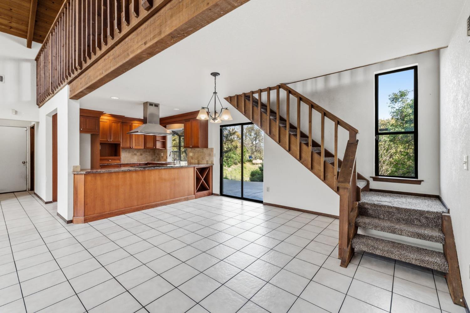 30449 Corral Dr, Coarsegold, CA 93614