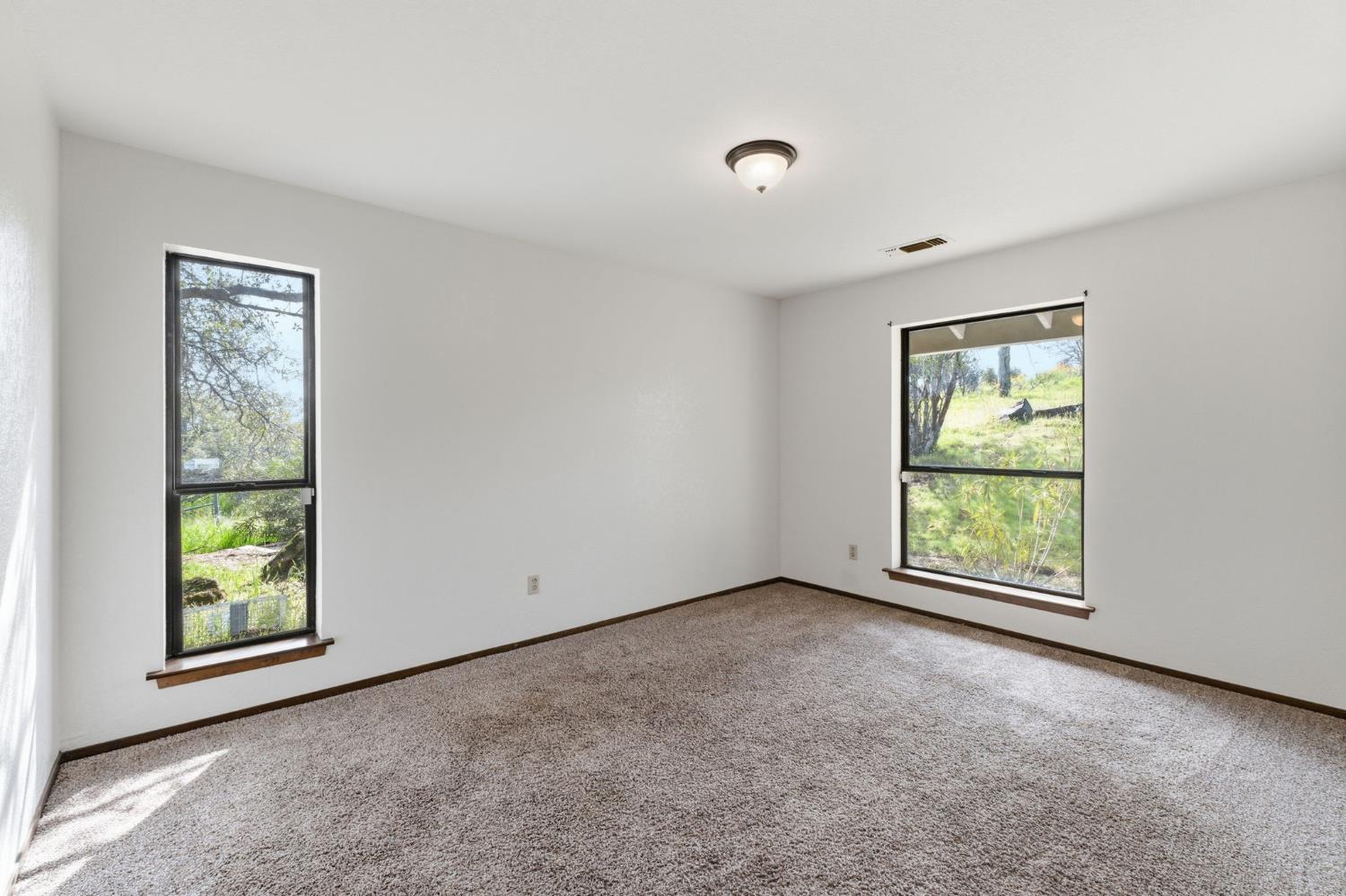 30449 Corral Dr, Coarsegold, CA 93614