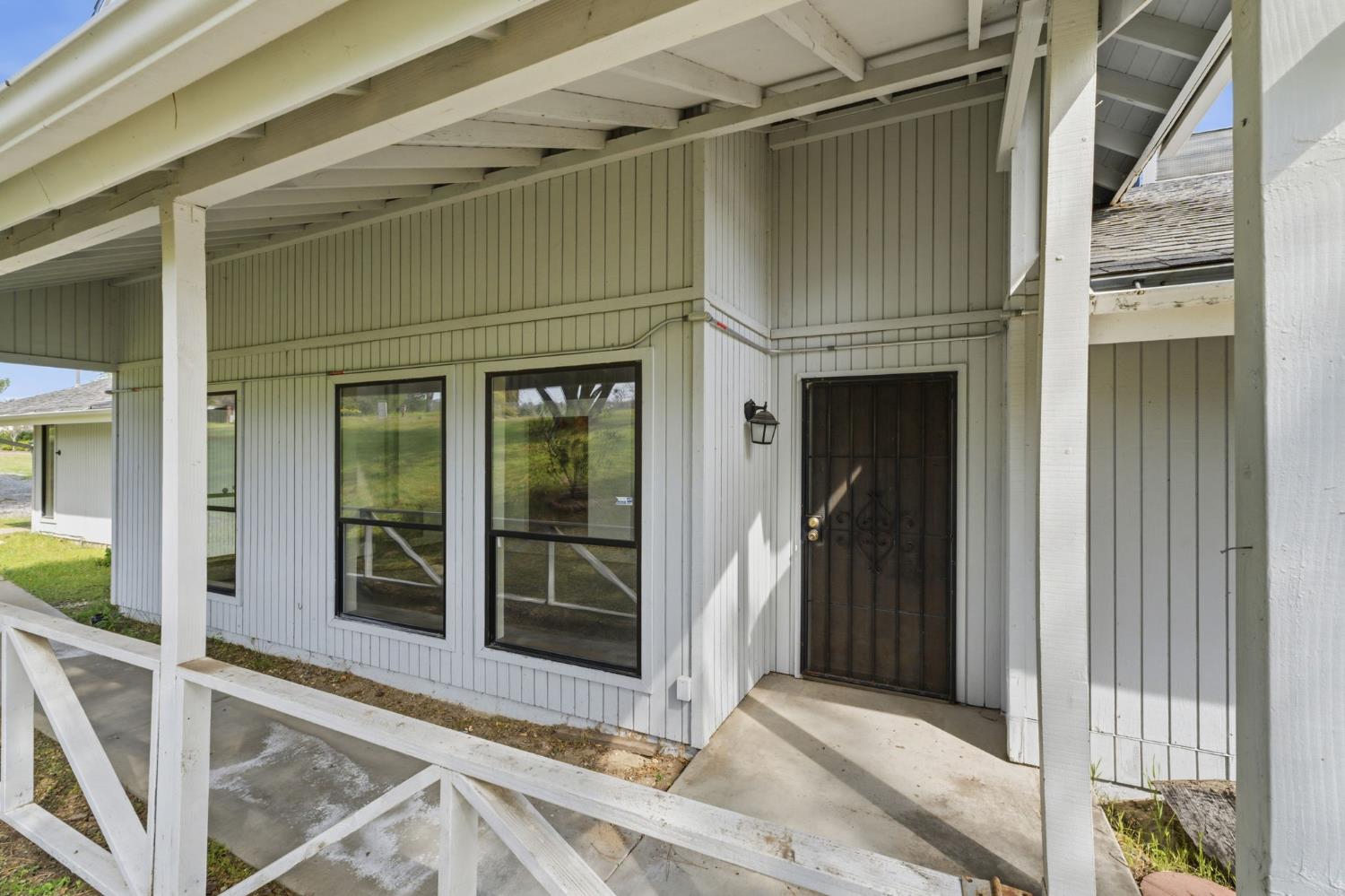 30449 Corral Dr, Coarsegold, CA 93614