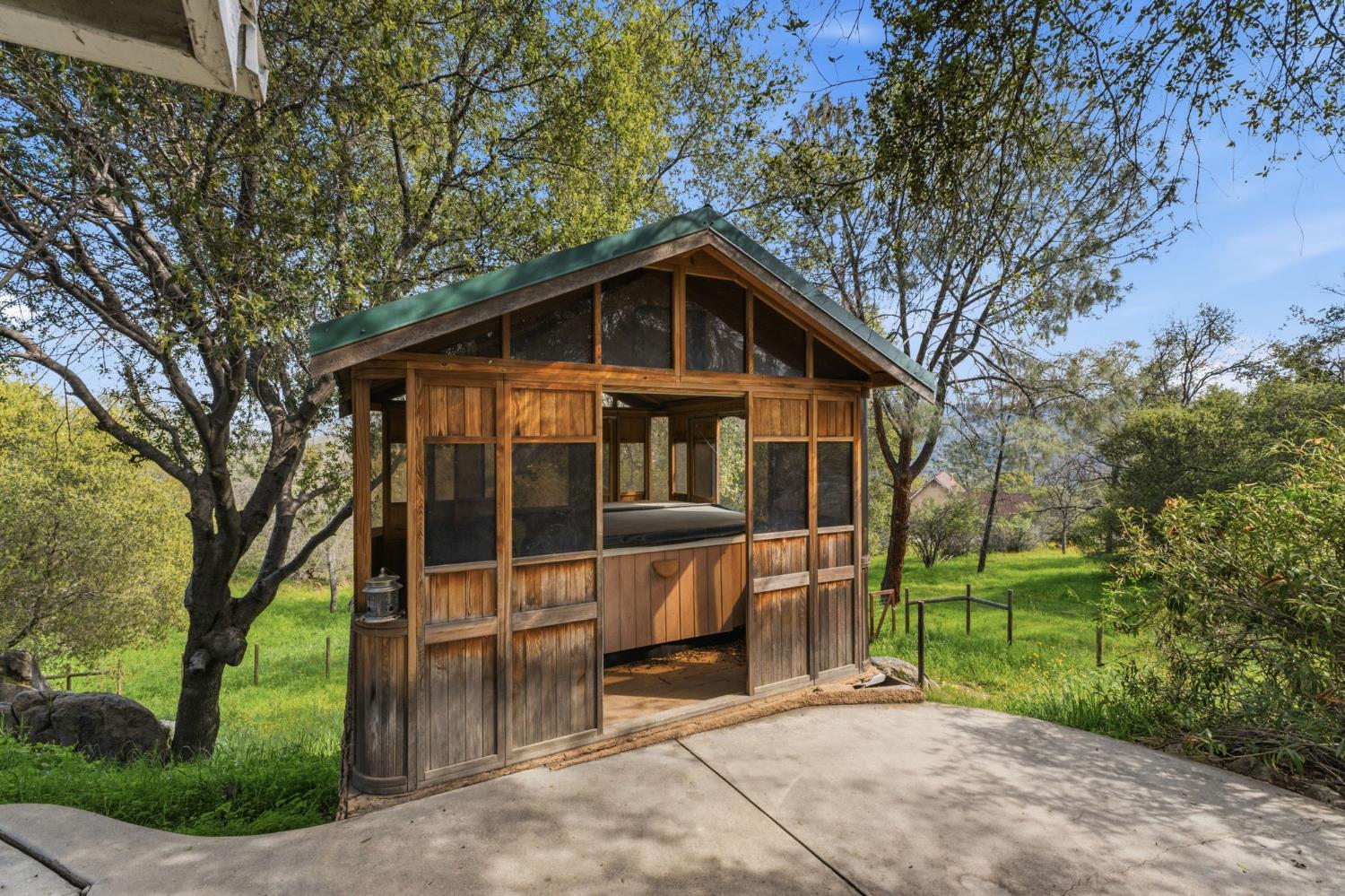 30449 Corral Dr, Coarsegold, CA 93614