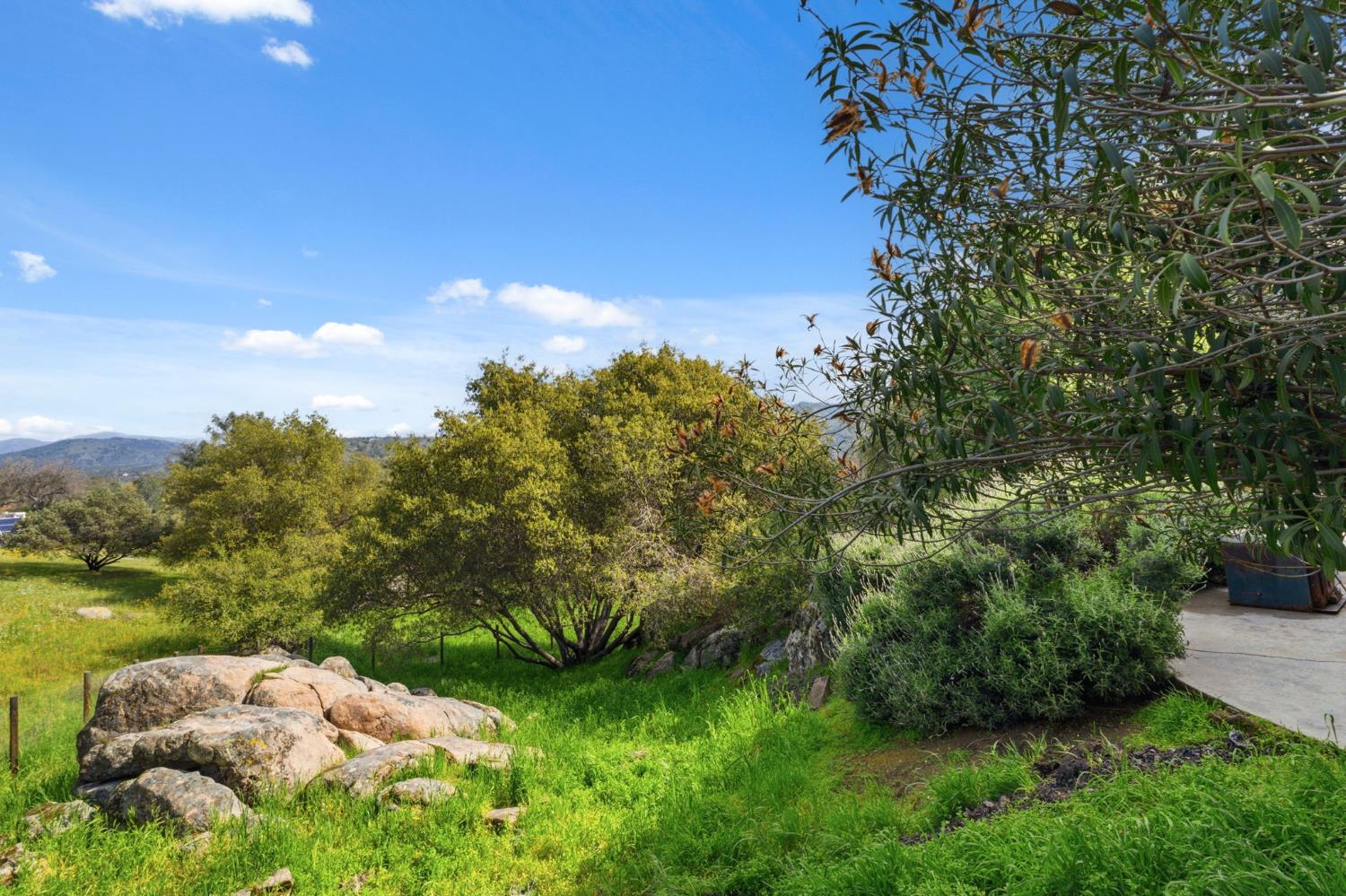 30449 Corral Dr, Coarsegold, CA 93614