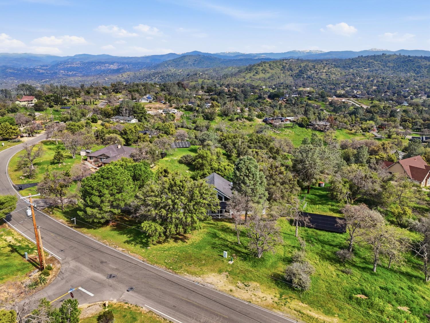 30449 Corral Dr, Coarsegold, CA 93614