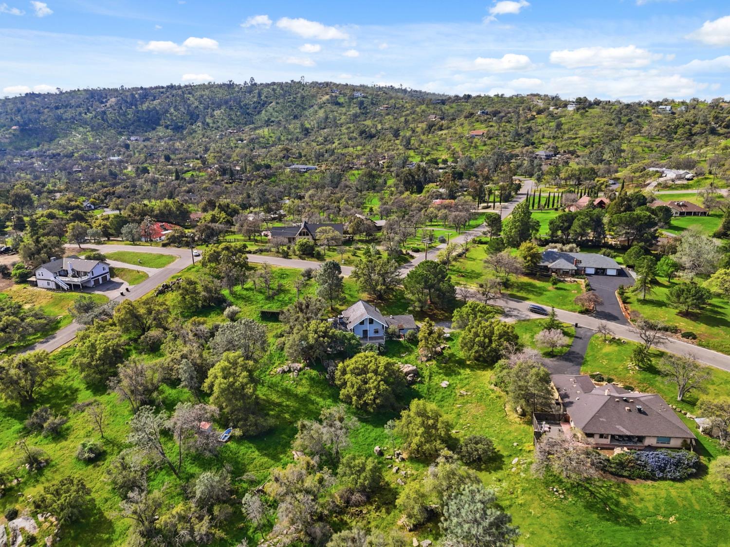 30449 Corral Dr, Coarsegold, CA 93614