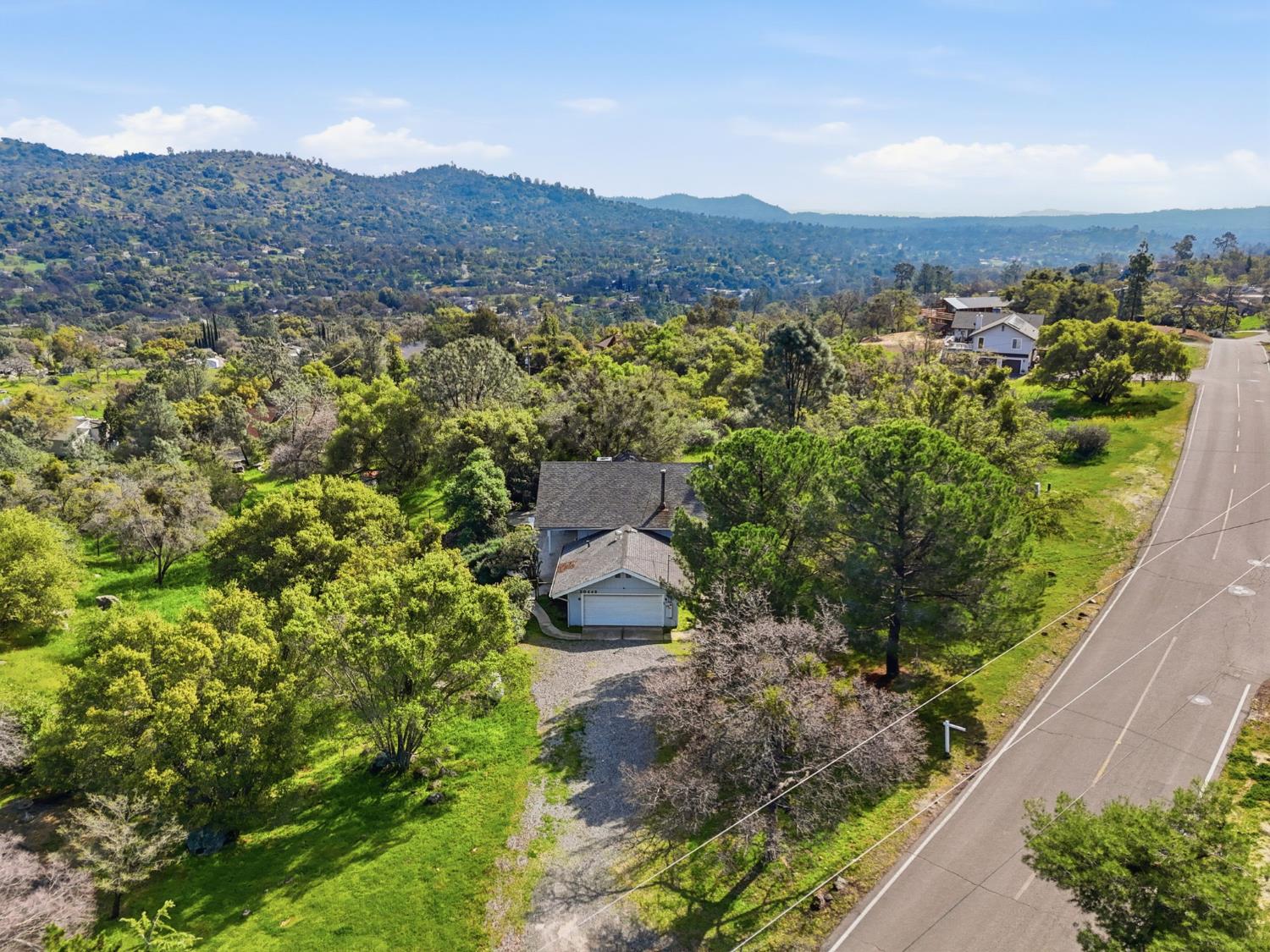 30449 Corral Dr, Coarsegold, CA 93614