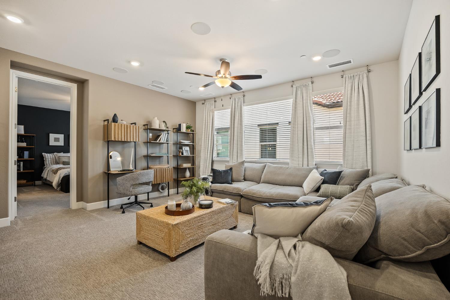 11214 N Via Ravenna Dr, Fresno, CA 93730