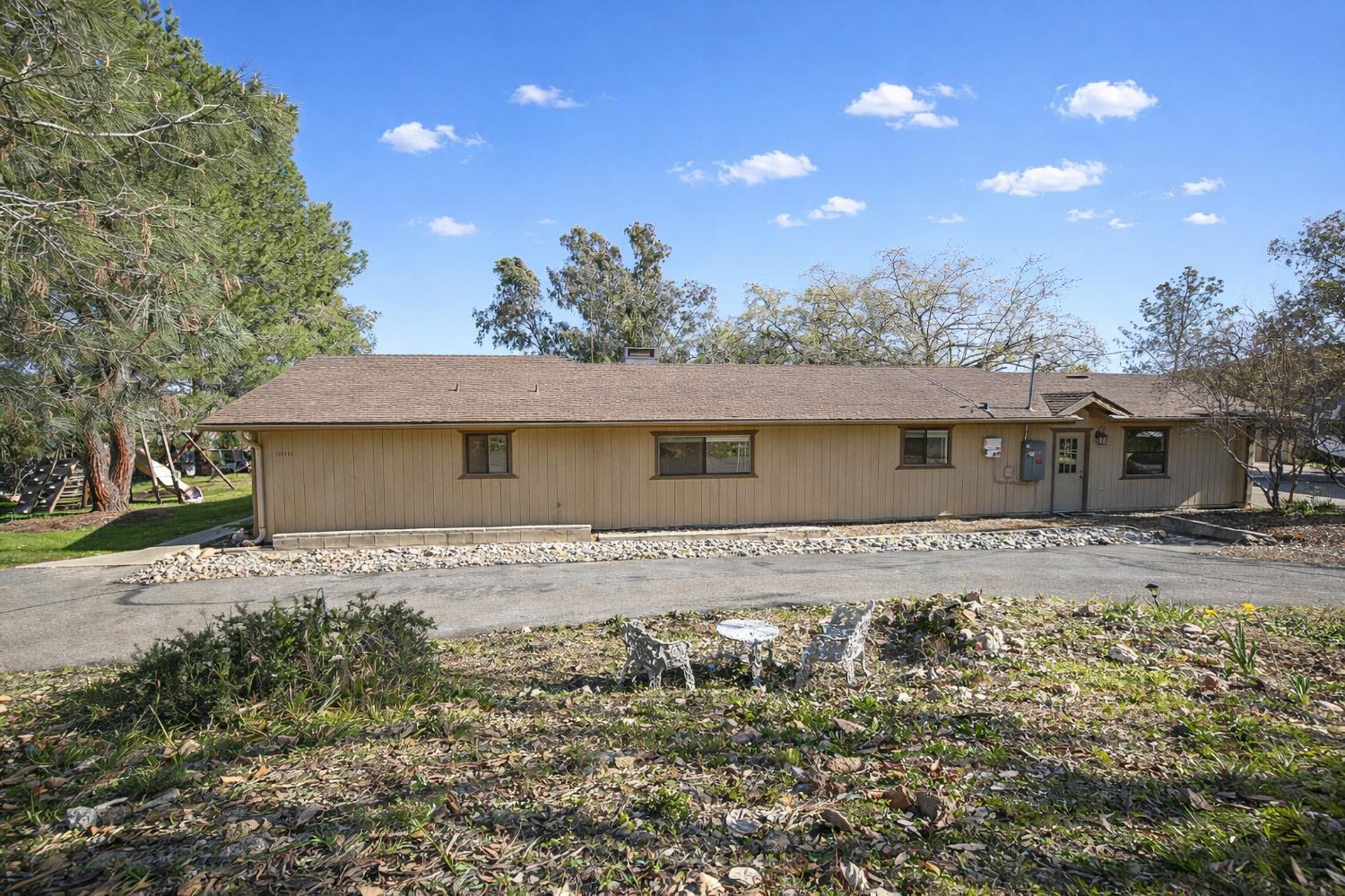 30451 Horseshoe Dr, Coarsegold, CA 93614