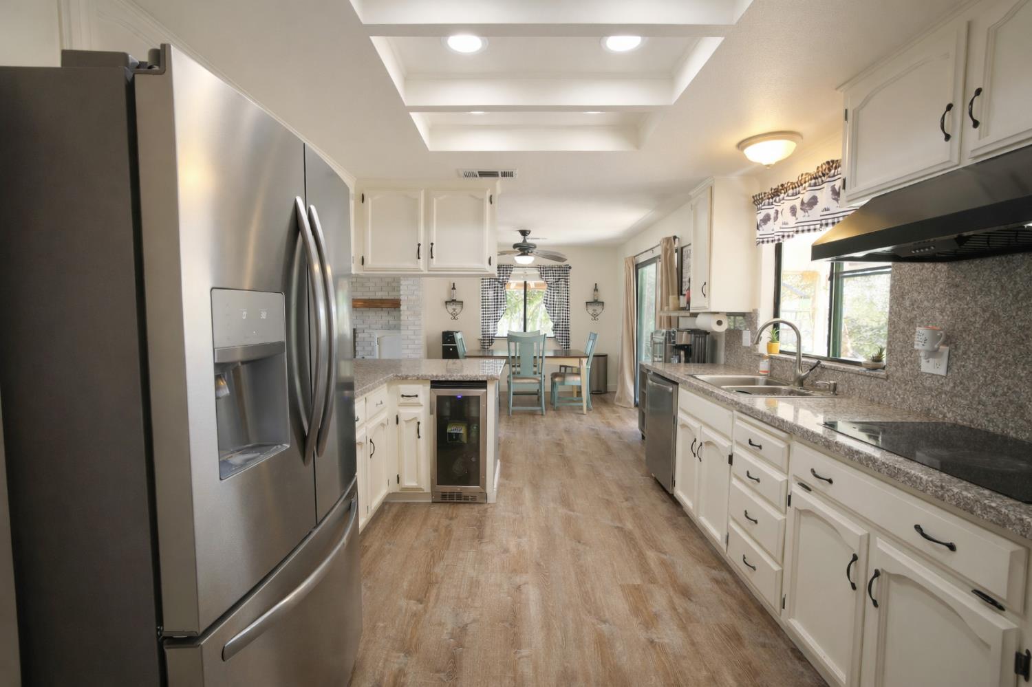 30451 Horseshoe Dr, Coarsegold, CA 93614