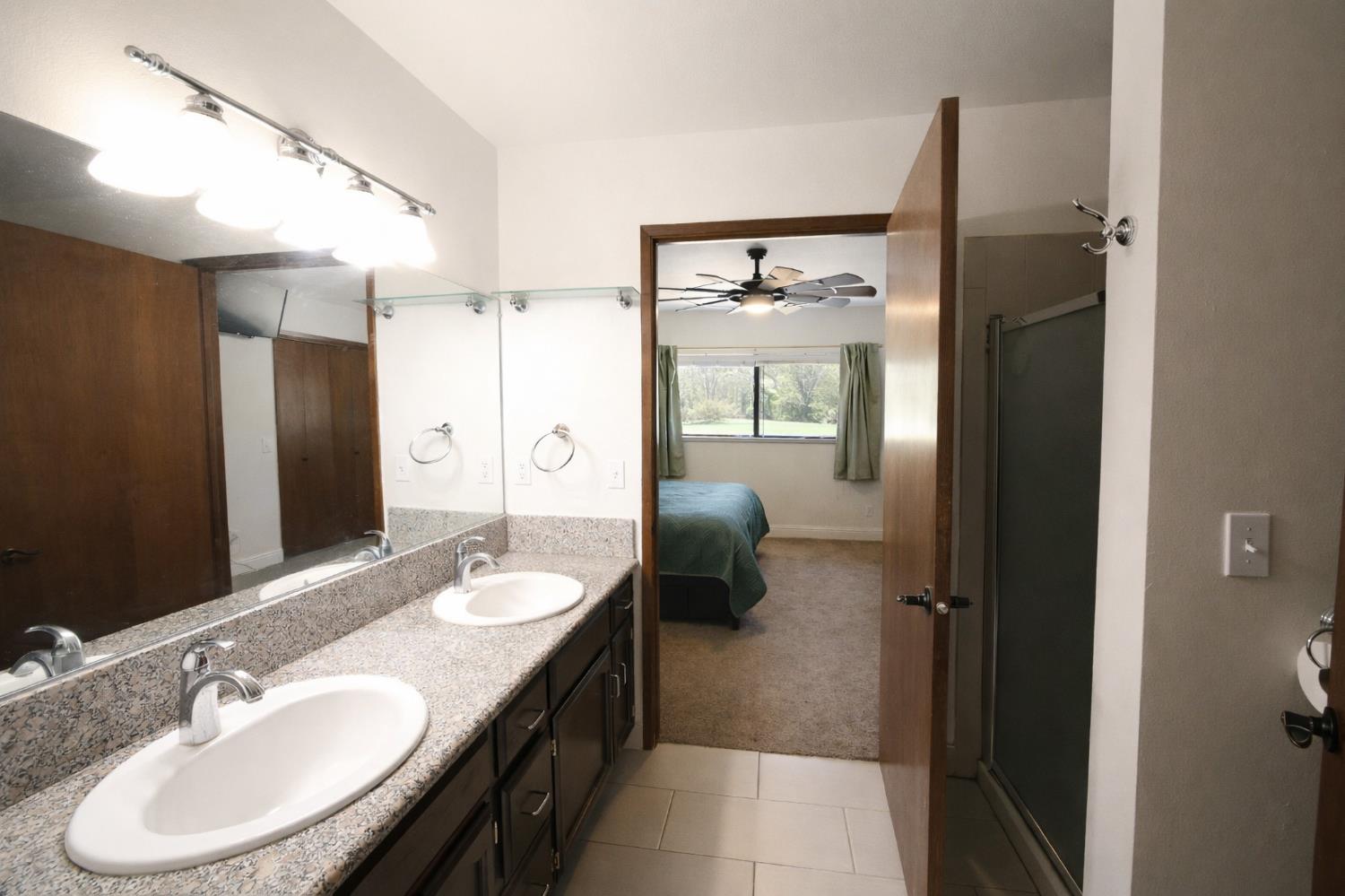 30451 Horseshoe Dr, Coarsegold, CA 93614