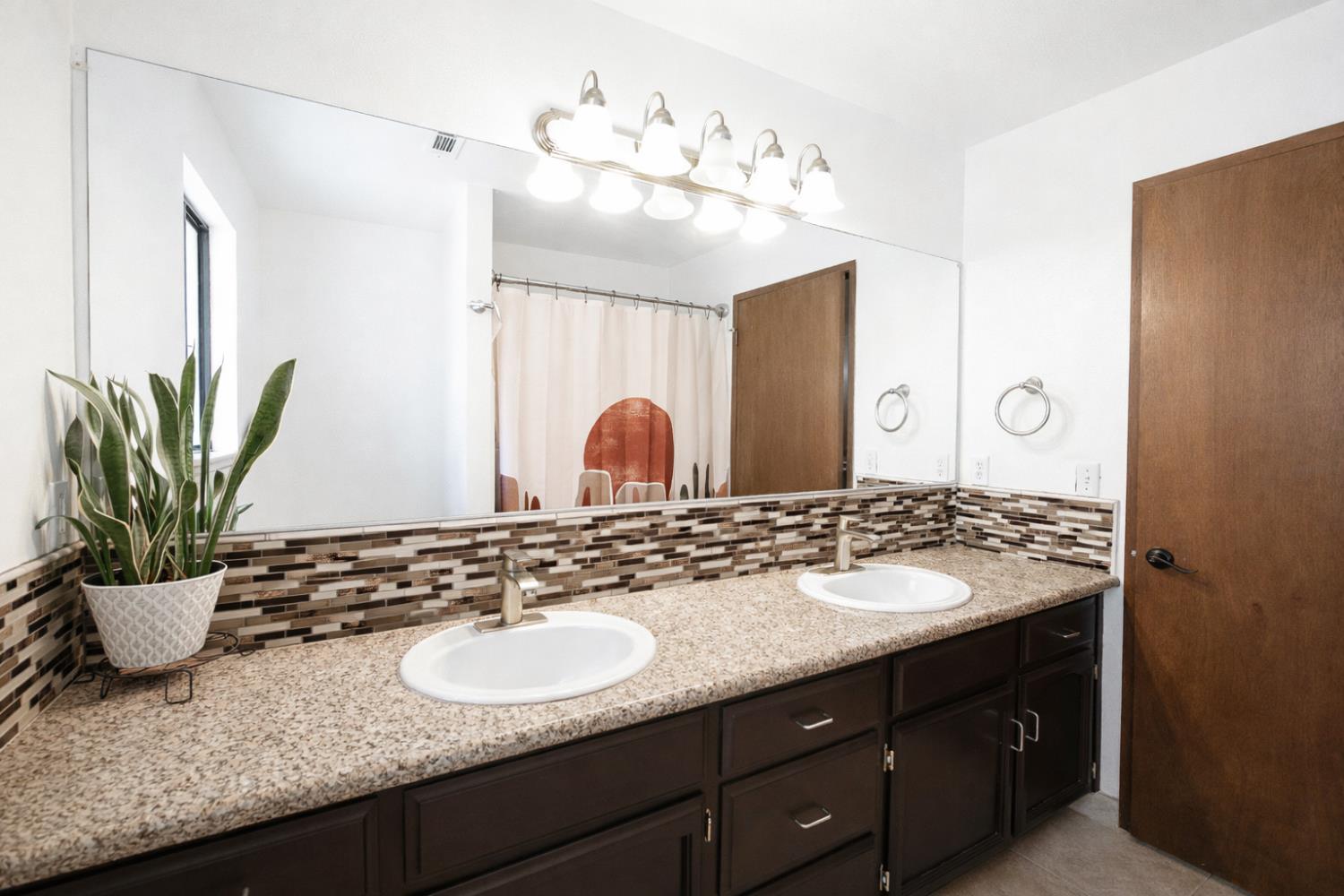 30451 Horseshoe Dr, Coarsegold, CA 93614