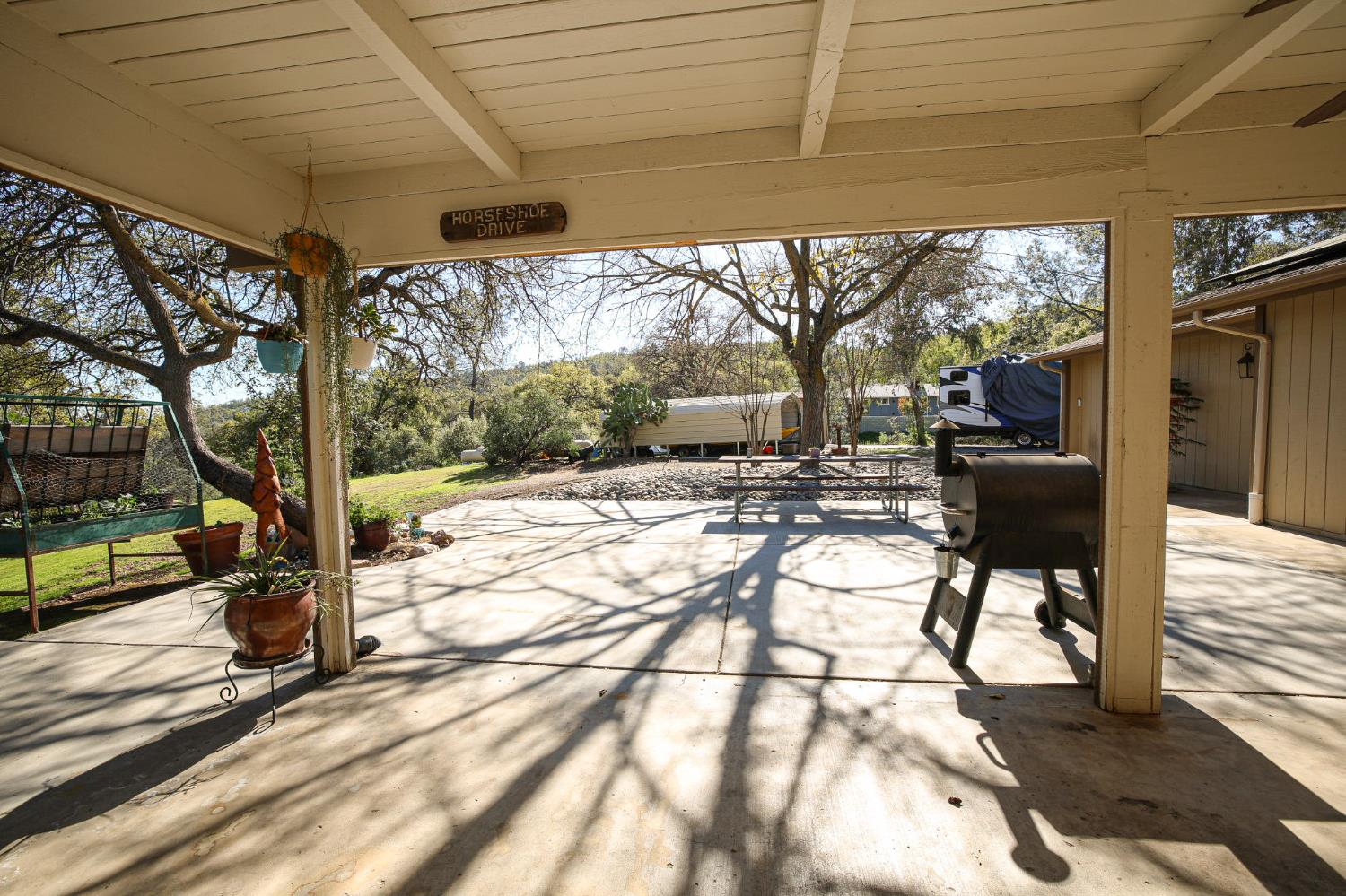 30451 Horseshoe Dr, Coarsegold, CA 93614