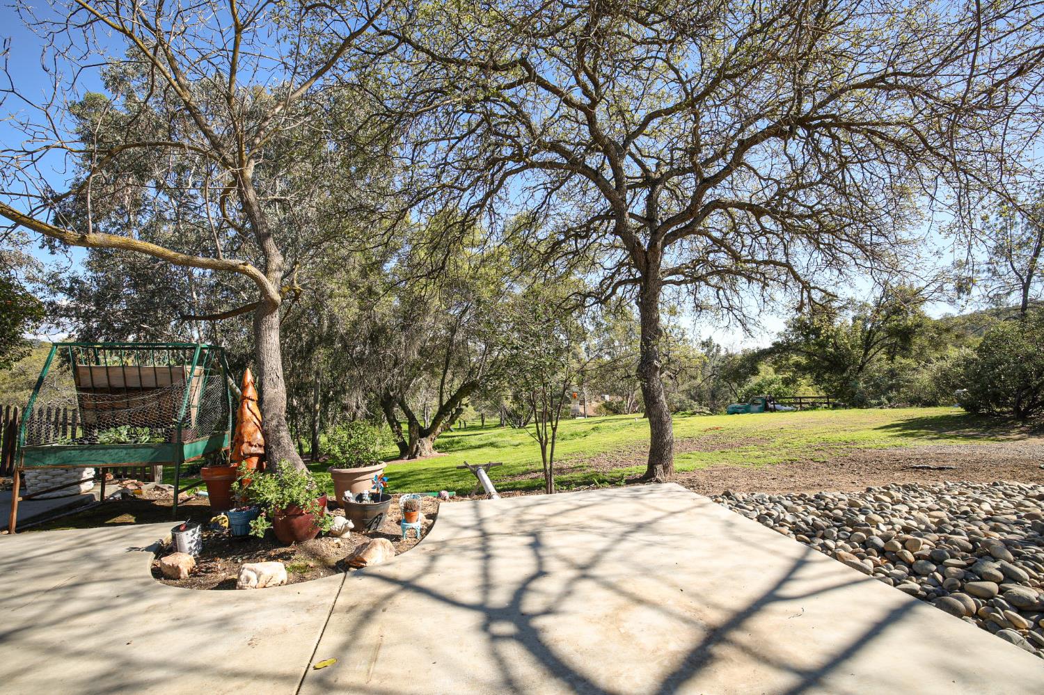 30451 Horseshoe Dr, Coarsegold, CA 93614