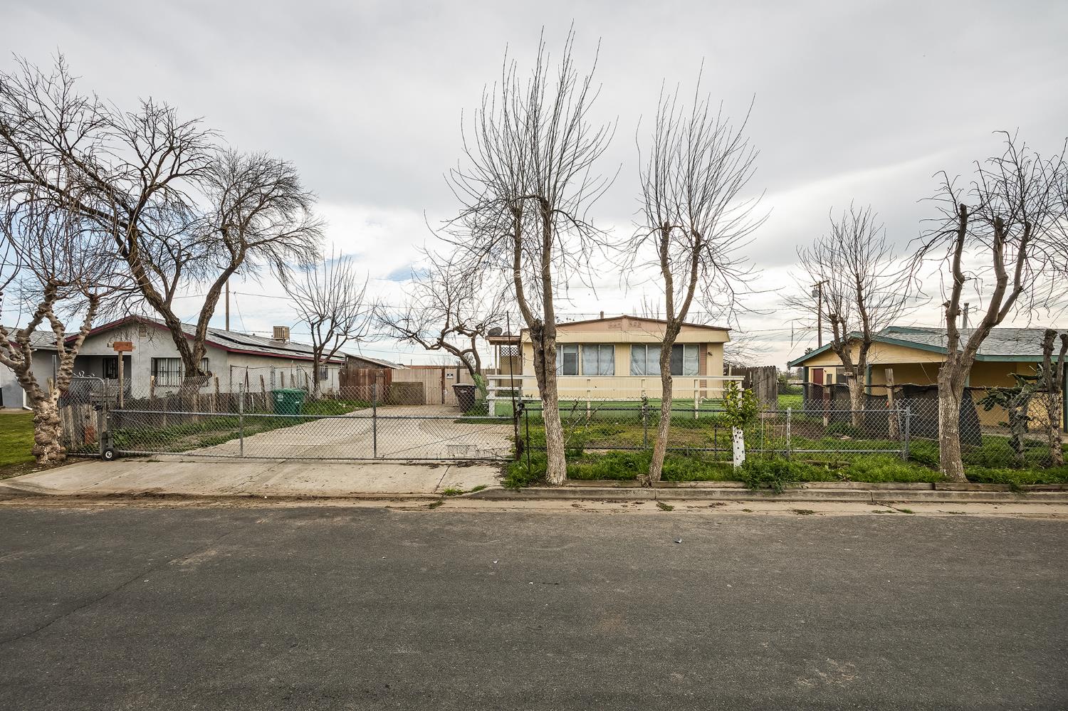 9631 Garden, Hanford, CA 93230