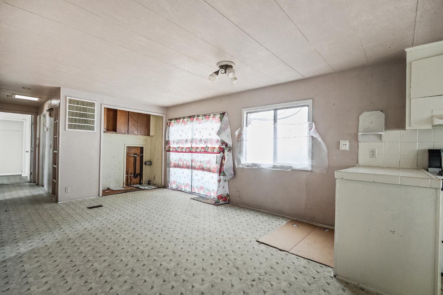 9631 Garden, Hanford, CA 93230