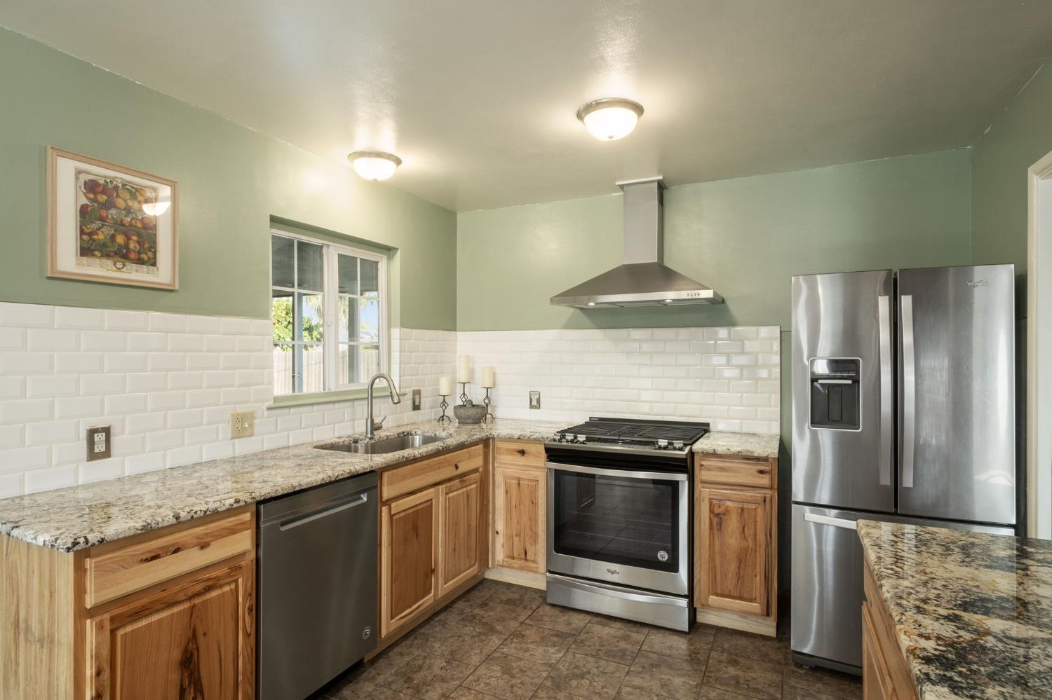 3905 E Cortland Ave, Fresno, CA 93726