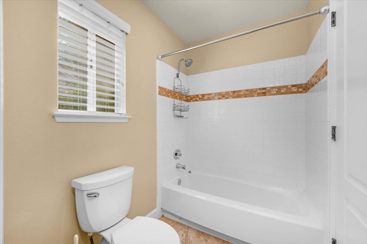 1779 E Niles Ave, Fresno, CA 93720