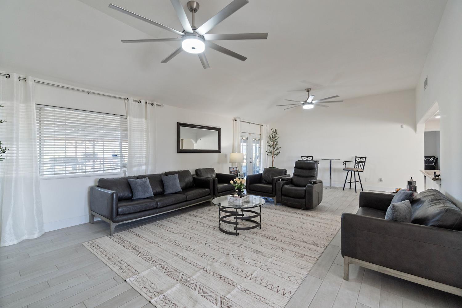 18294 Road 27, Madera, CA 93638