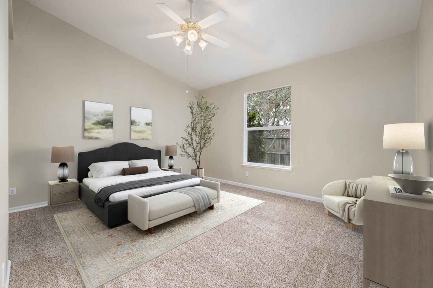 346 Village Dr, Dinuba, CA 93618