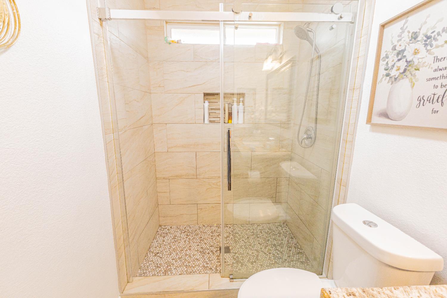 3806 N Cleo, Fresno, CA 93722