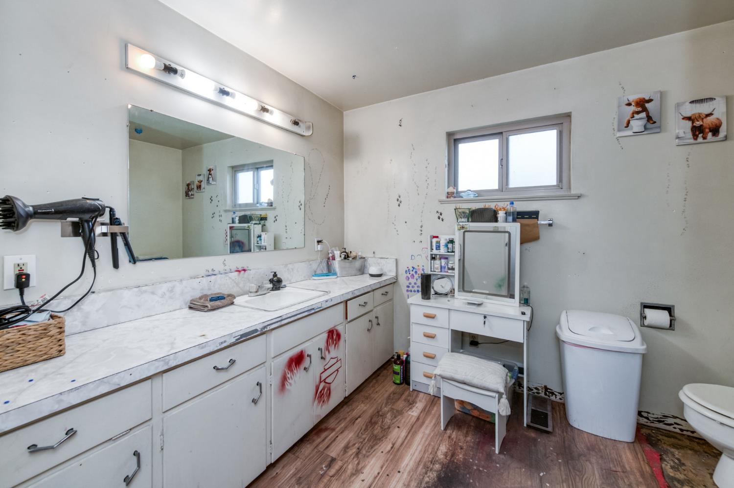 560 10Th Ave, Kingsburg, CA 93631