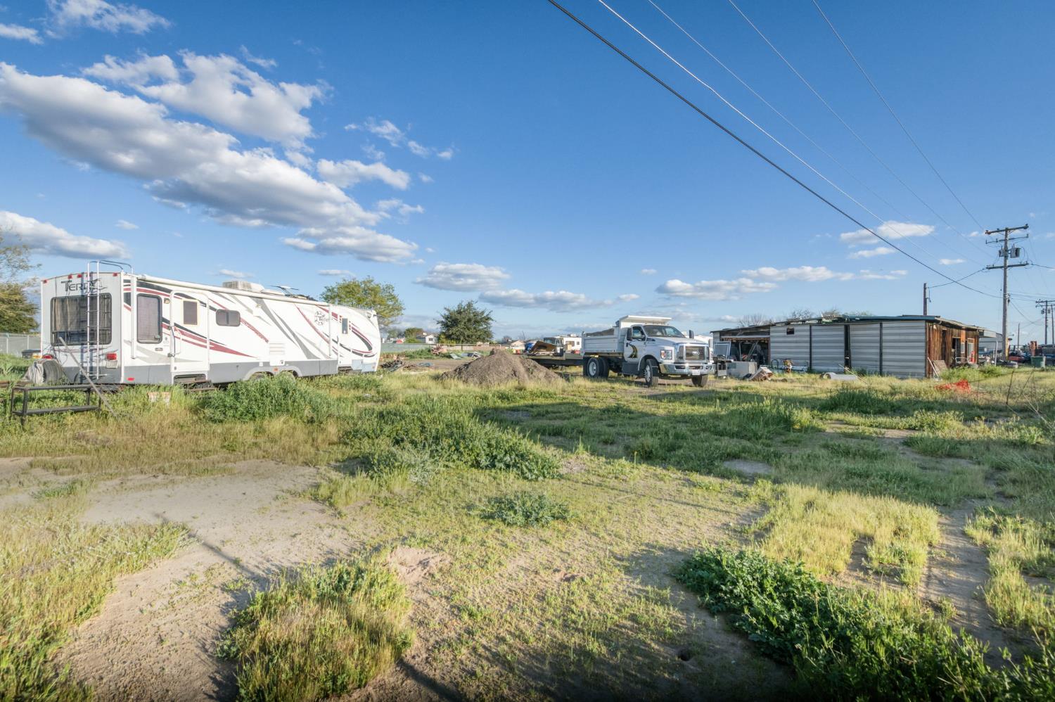 560 10Th Ave, Kingsburg, CA 93631