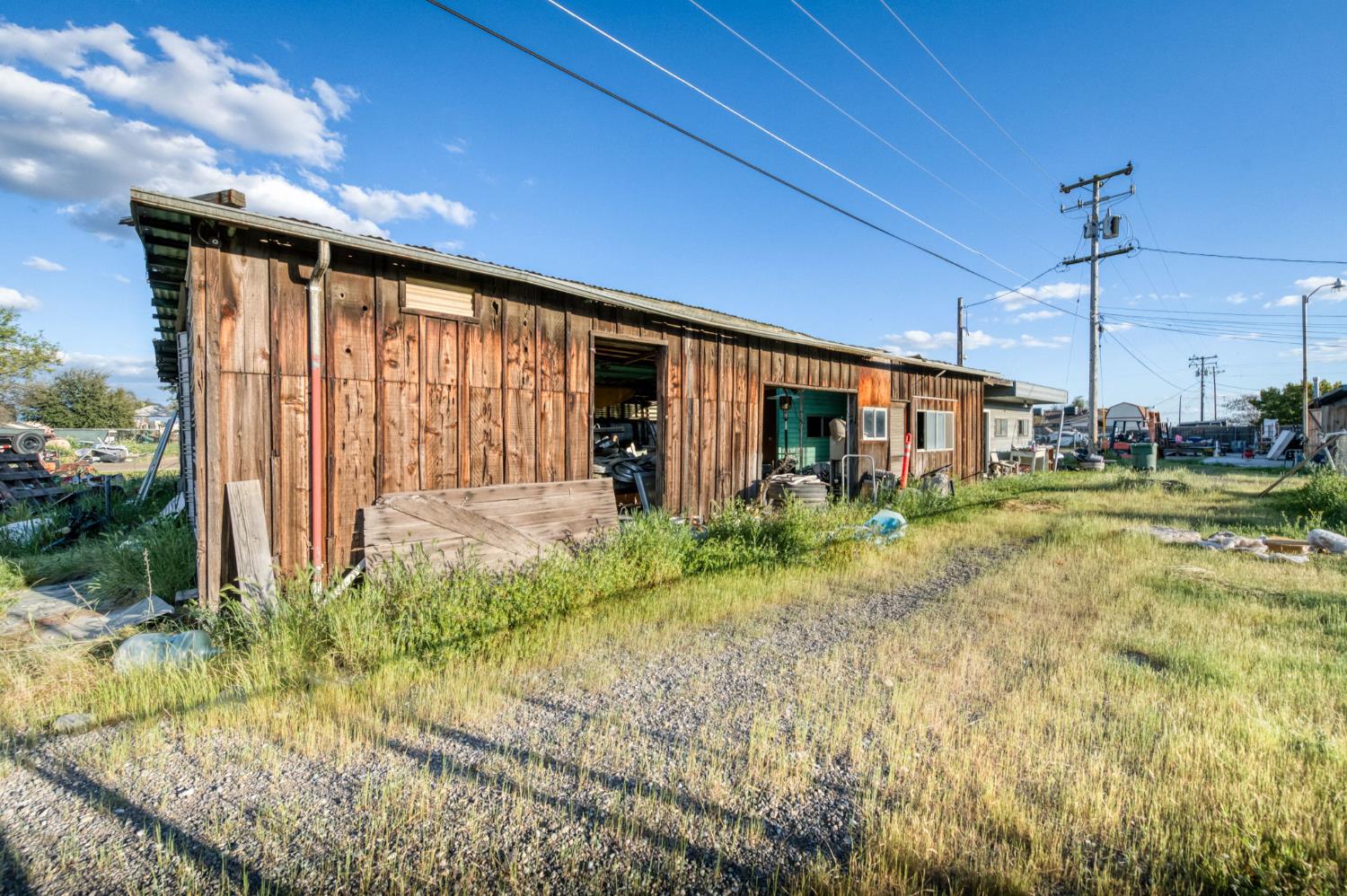 560 10Th Ave, Kingsburg, CA 93631