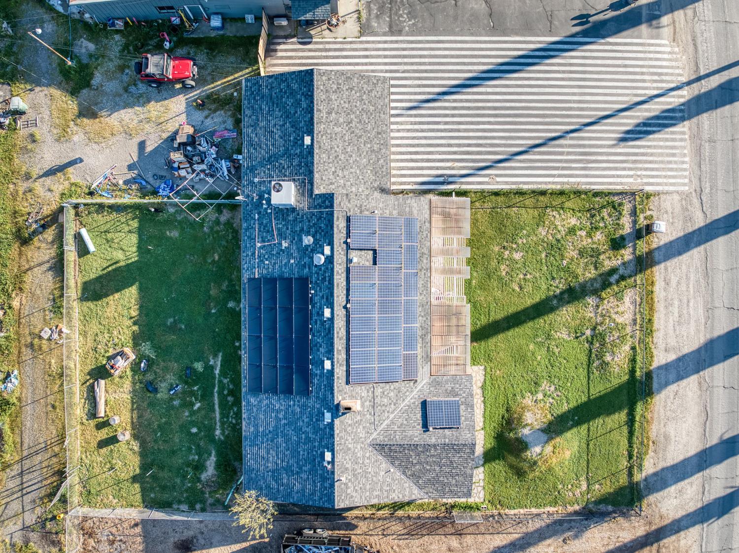 560 10Th Ave, Kingsburg, CA 93631