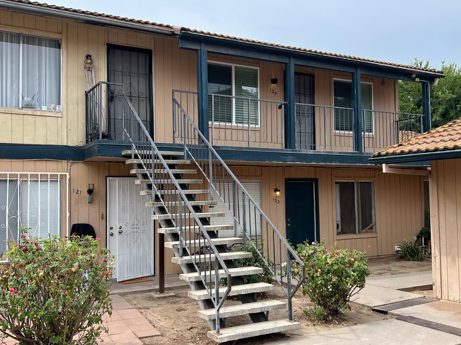 657 W Parlier Ave #125, Reedley, CA 93654
