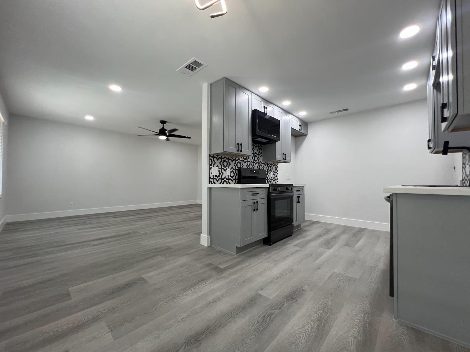 657 W Parlier Ave #125, Reedley, CA 93654