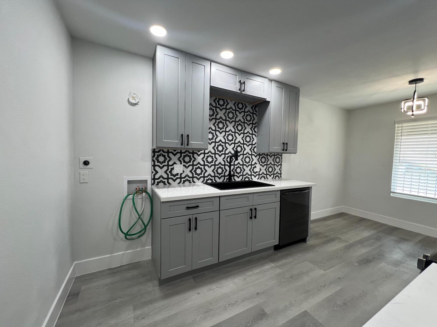 657 W Parlier Ave #125, Reedley, CA 93654