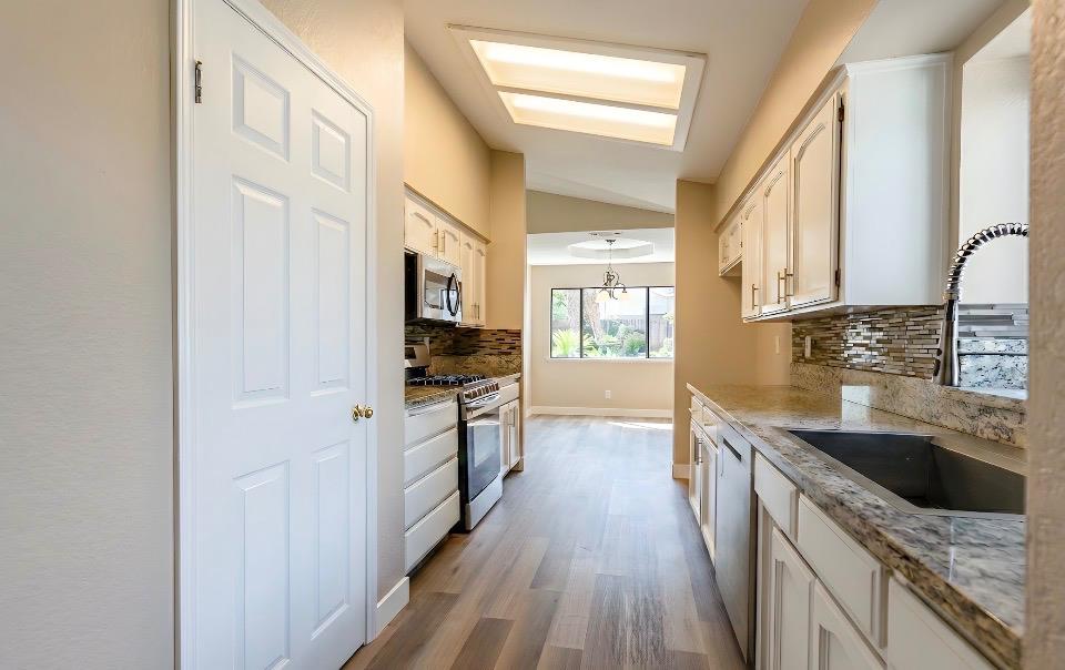 2019 Oak St, Selma, CA 93662