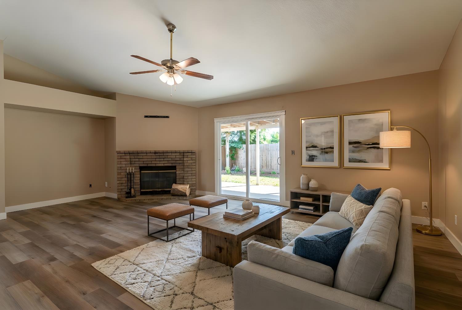 2019 Oak St, Selma, CA 93662