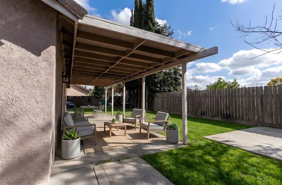 2019 Oak St, Selma, CA 93662