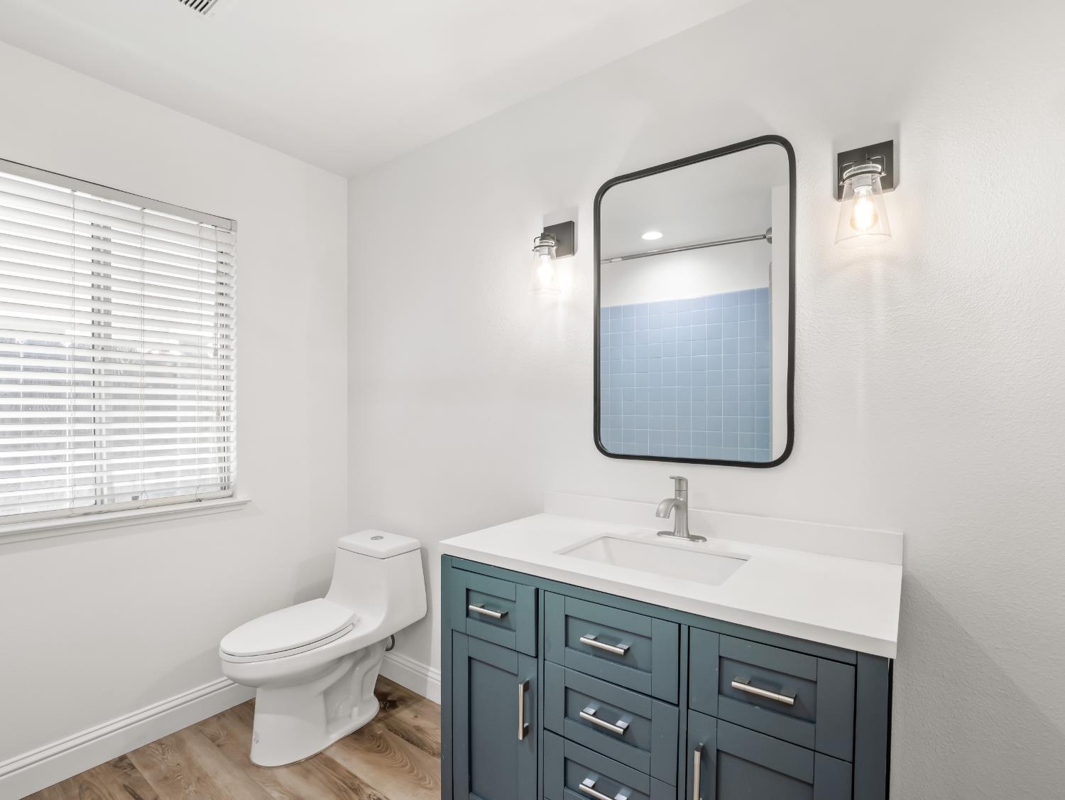 1587 E Trenton Ave, Fresno, CA 93720