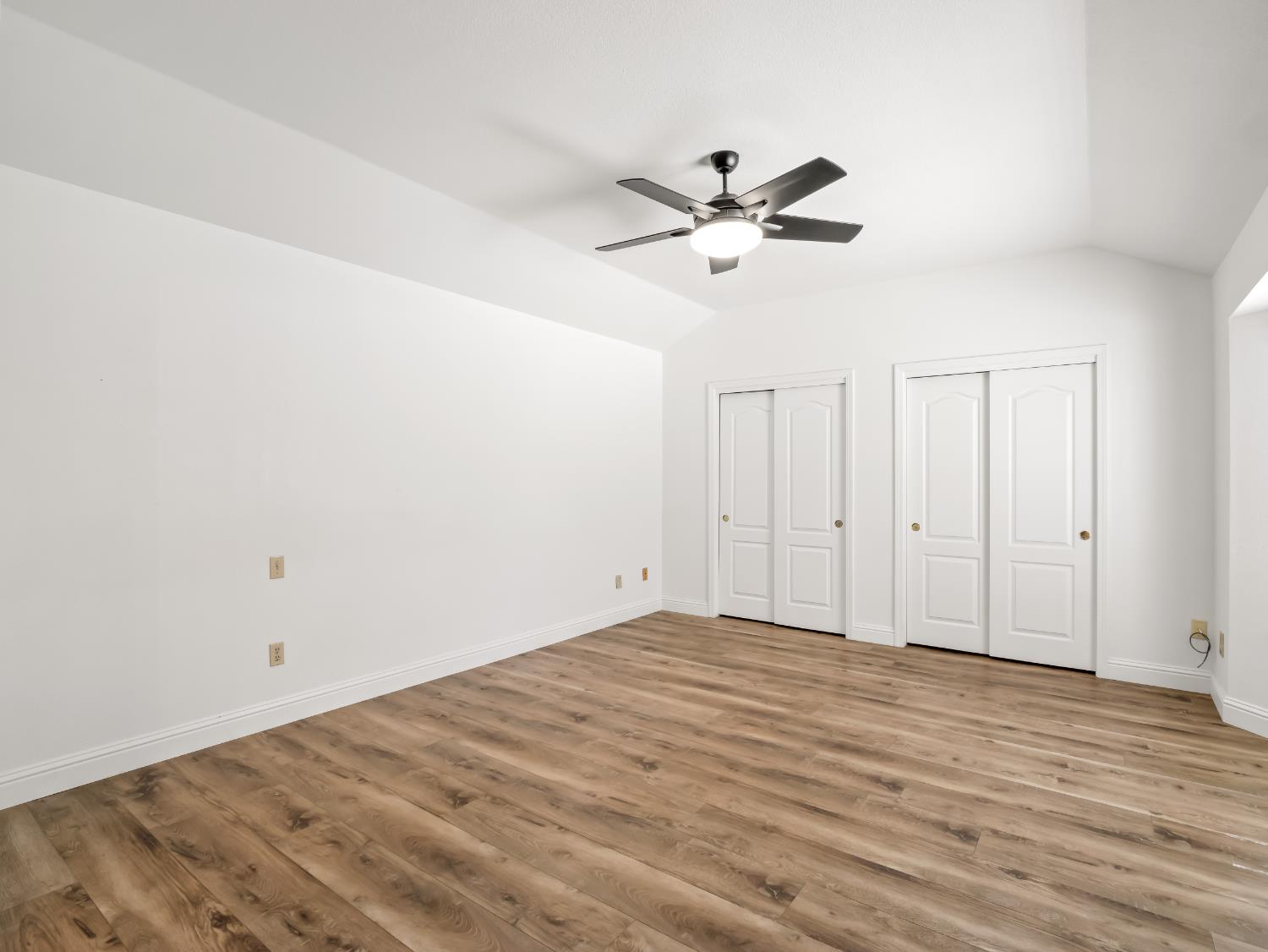 1587 E Trenton Ave, Fresno, CA 93720