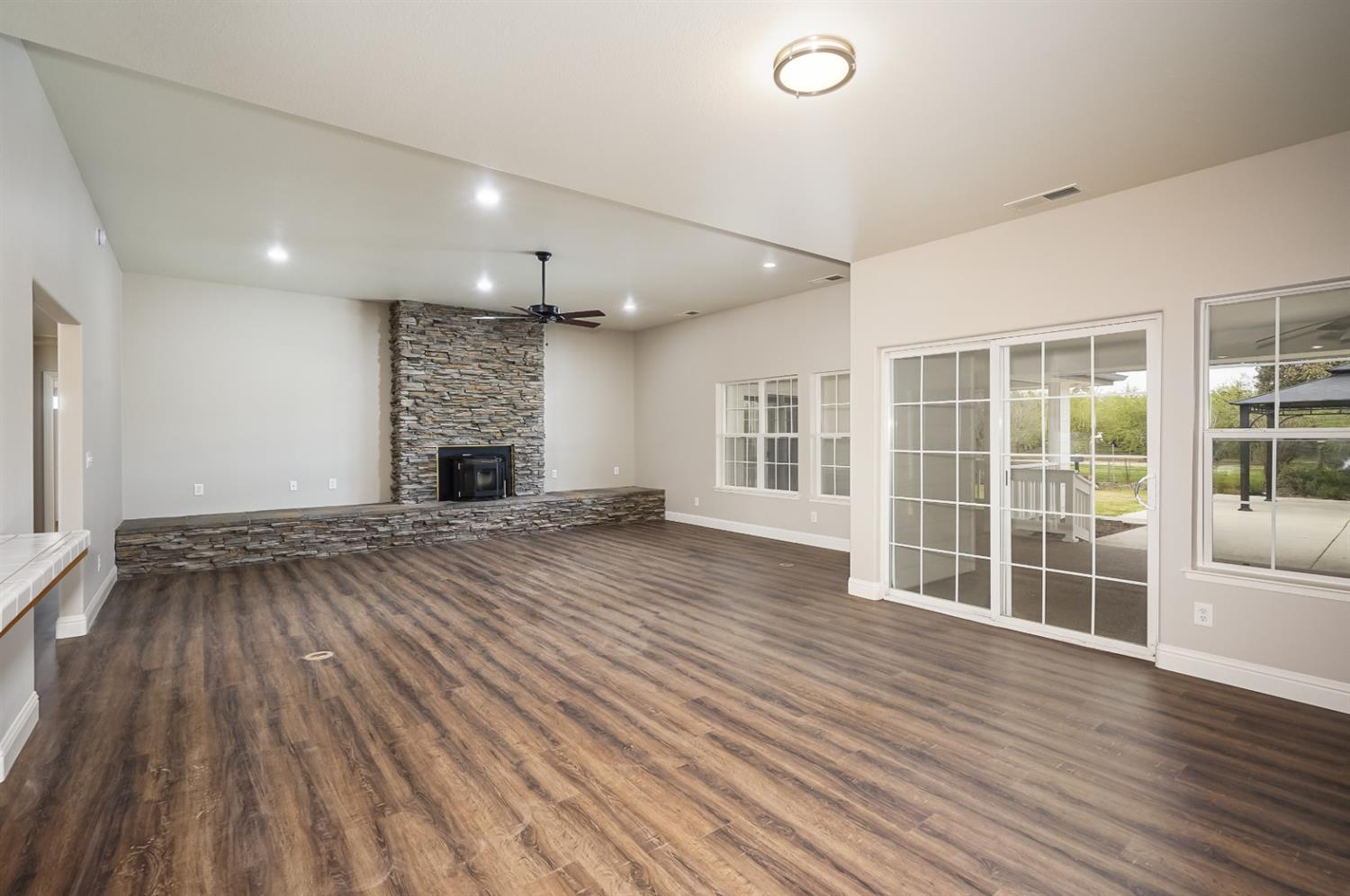 10277 Road 28 1/2, Madera, CA 93637