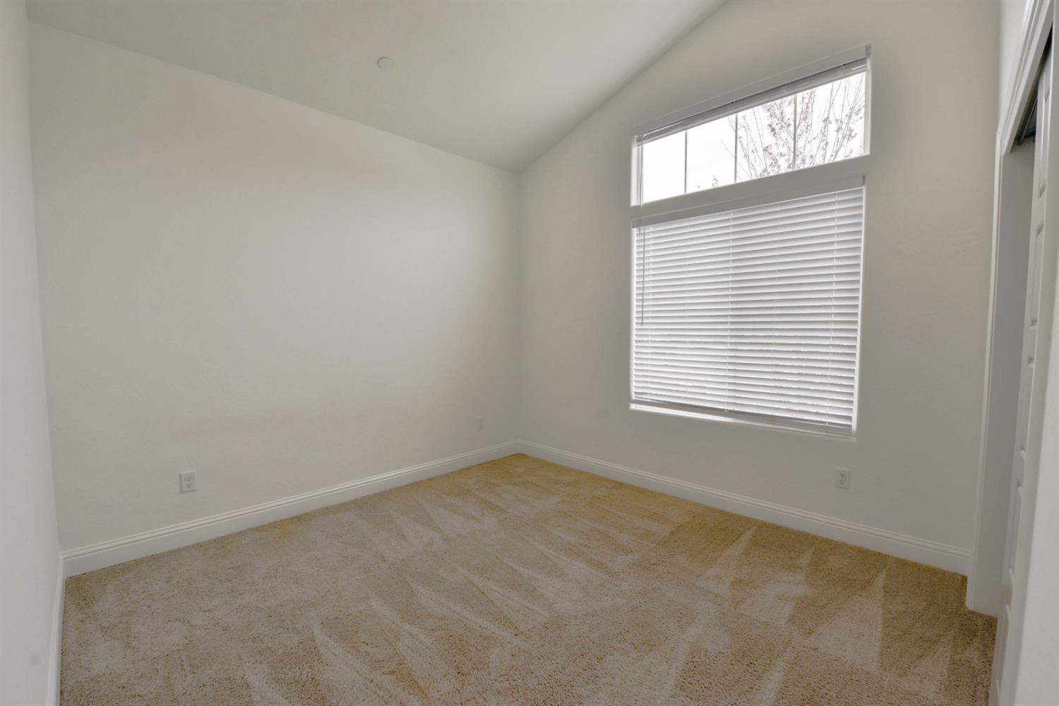 7147 W Twain Ave, Fresno, CA 93723