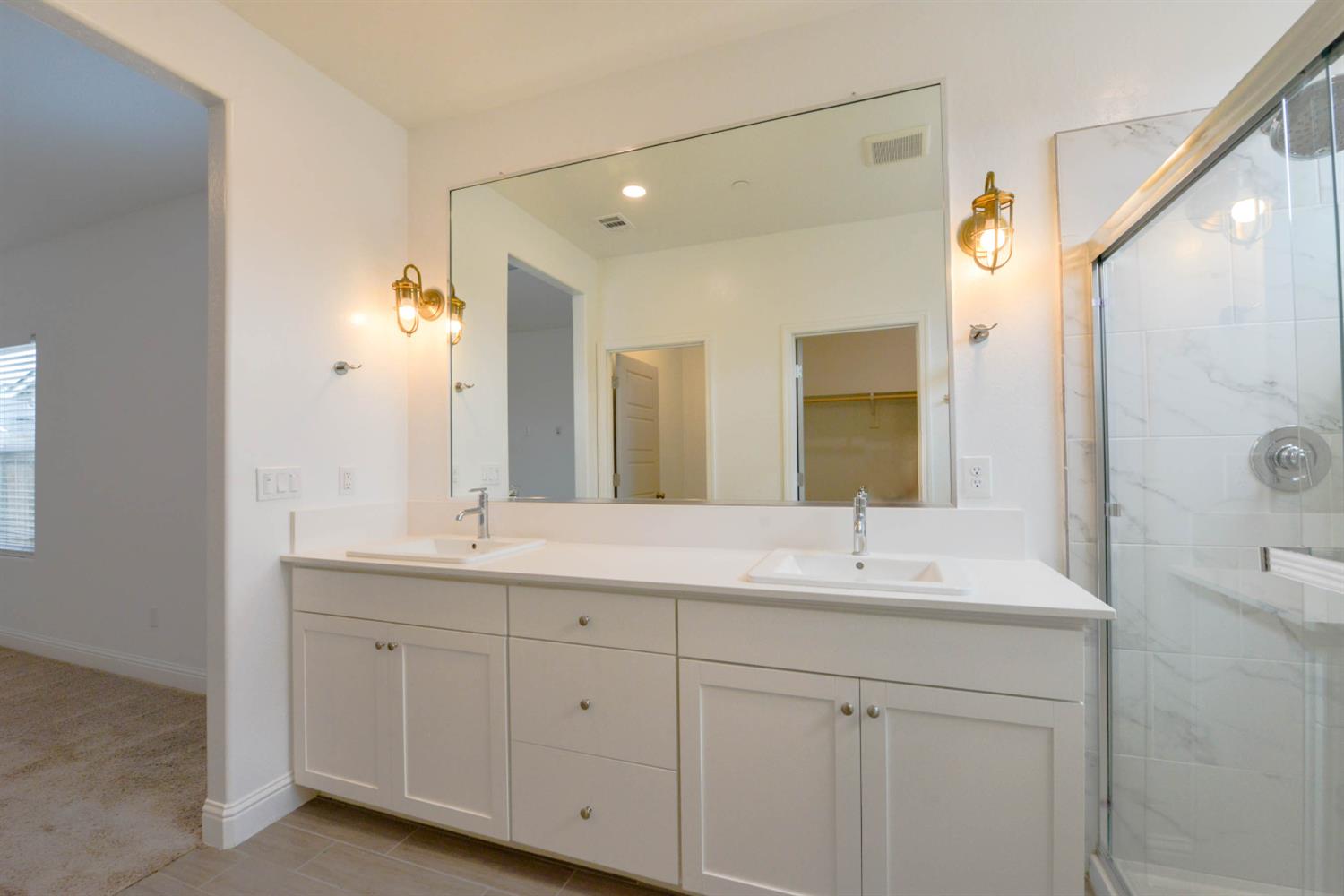 7147 W Twain Ave, Fresno, CA 93723